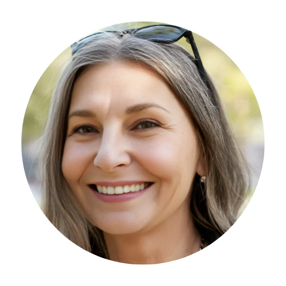 FemiCore bladder health supplement customer review by Linda M., Chicago,  Verified buyer testimonial for natural urinary tract support and bladder control.